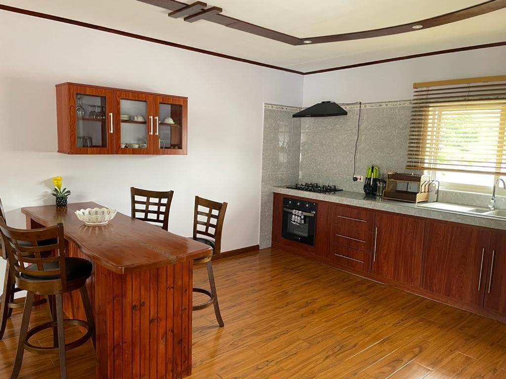 Mokara Holiday Apartment Anse Royale Exterior foto